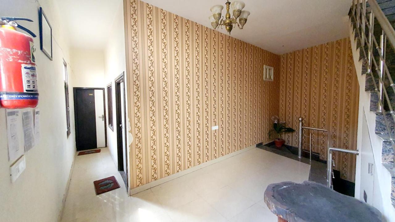 Hotel Amritsar Inn Luaran gambar